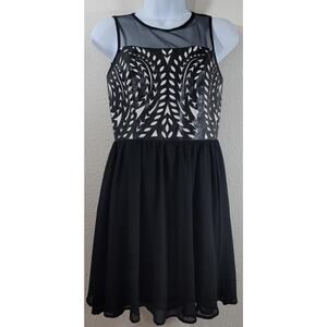 Kiwi Tucker Black White Pleather Bodice A Line Mini Dress Small Lightweight Soft